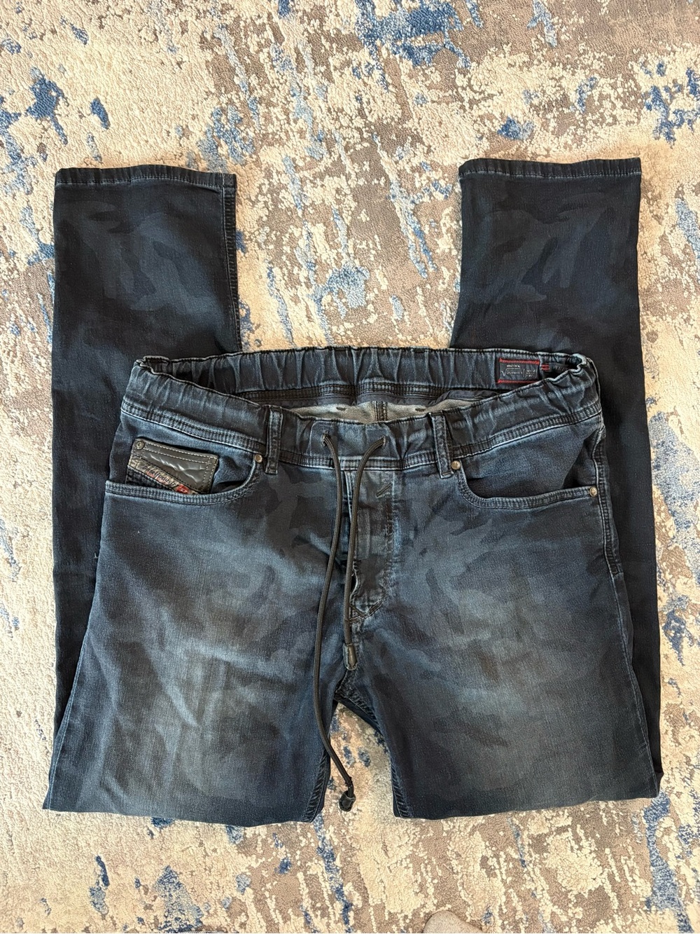 Men's Diesel Waykee Camouflage Elastic Waist joggers 32